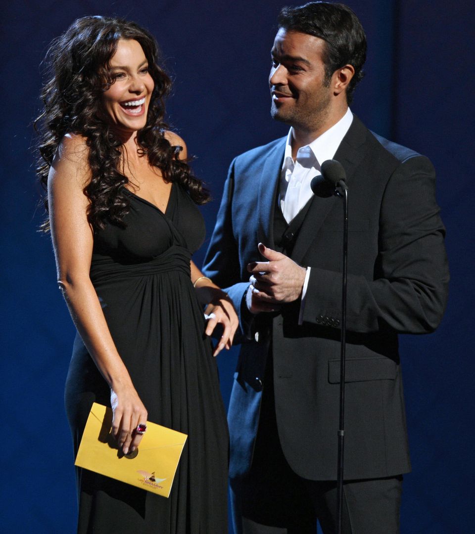Presenters Sofia Vergara (L) and Pablo M