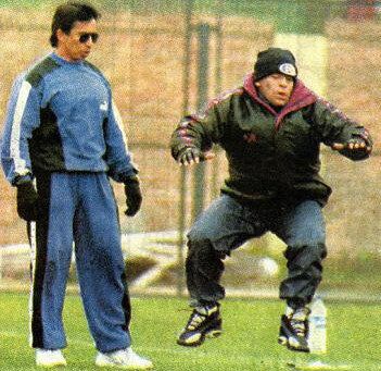 Ossa entrenando a Maradona