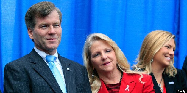 ALEXANDRIA, VA - NOVEMBER 02: (L-R) Virginia Republican gubernatorial nominee Bob McDonnell stands with his wife Maureen McDonnell and daughter Jeanine McDonnell during a campaign rally on November 2, 2009 in Alexandria, Virginia. Recent polls show McDonnell leading Virginia's gubernatorial race against Democratic challenger Creigh Deeds. (Photo by Mark Wilson/Getty Images)