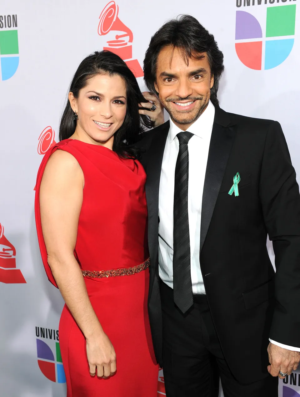 Eugenio Derbez y Alessandra Rosaldo presentan a su hija en la revista Hola  | HuffPost Voices