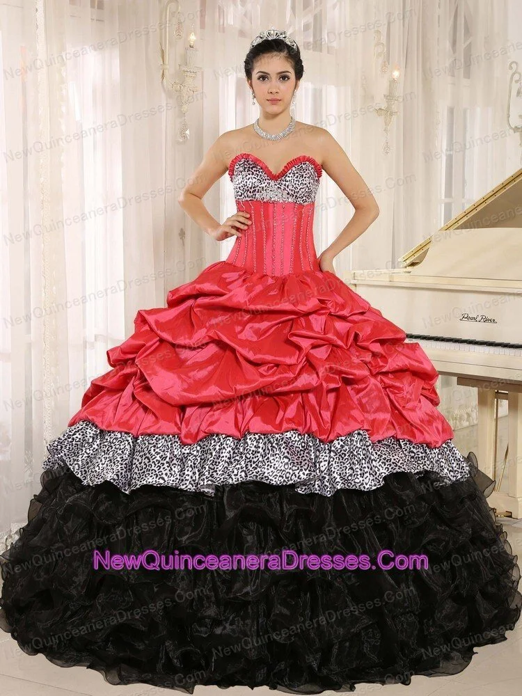 Los vestidos de Quinceañera más feos que jamás hayas visto (FOTOS) | HuffPost Voices Los vestidos de Quinceañera más feos que jamás hayas visto (FOTOS) | HuffPost Voices