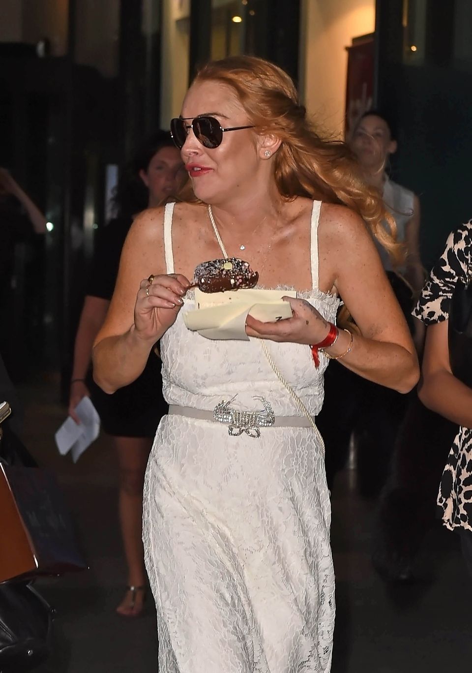 Lindsay Lohan le entró a la paleta helada