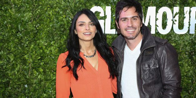 MEXICO CITY, MEXICO - JUNE 22: Aislinn Derbez and Mauricio Ochmann attend the 'Hot Pursuit' Mexico City Premiere red carpet at Cinepolis Plaza Carso on June 22, 2015 in Mexico City, Mexico. (Photo by Victor Chavez/WireImage)