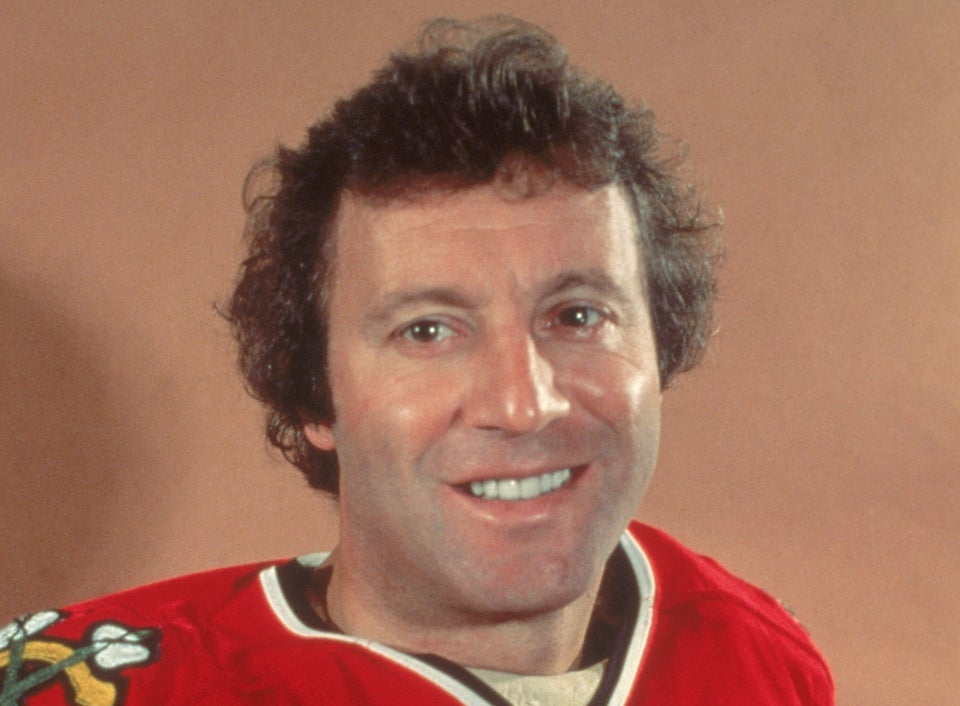 Hall of Fame hockey goaltender Tony Esposito died on August 10, 2021 at age 78.