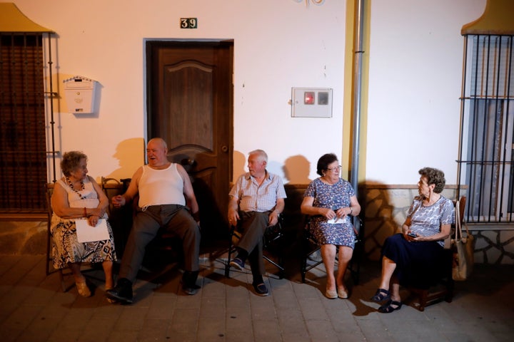 Charla al fresco en Algar (Cádiz).
