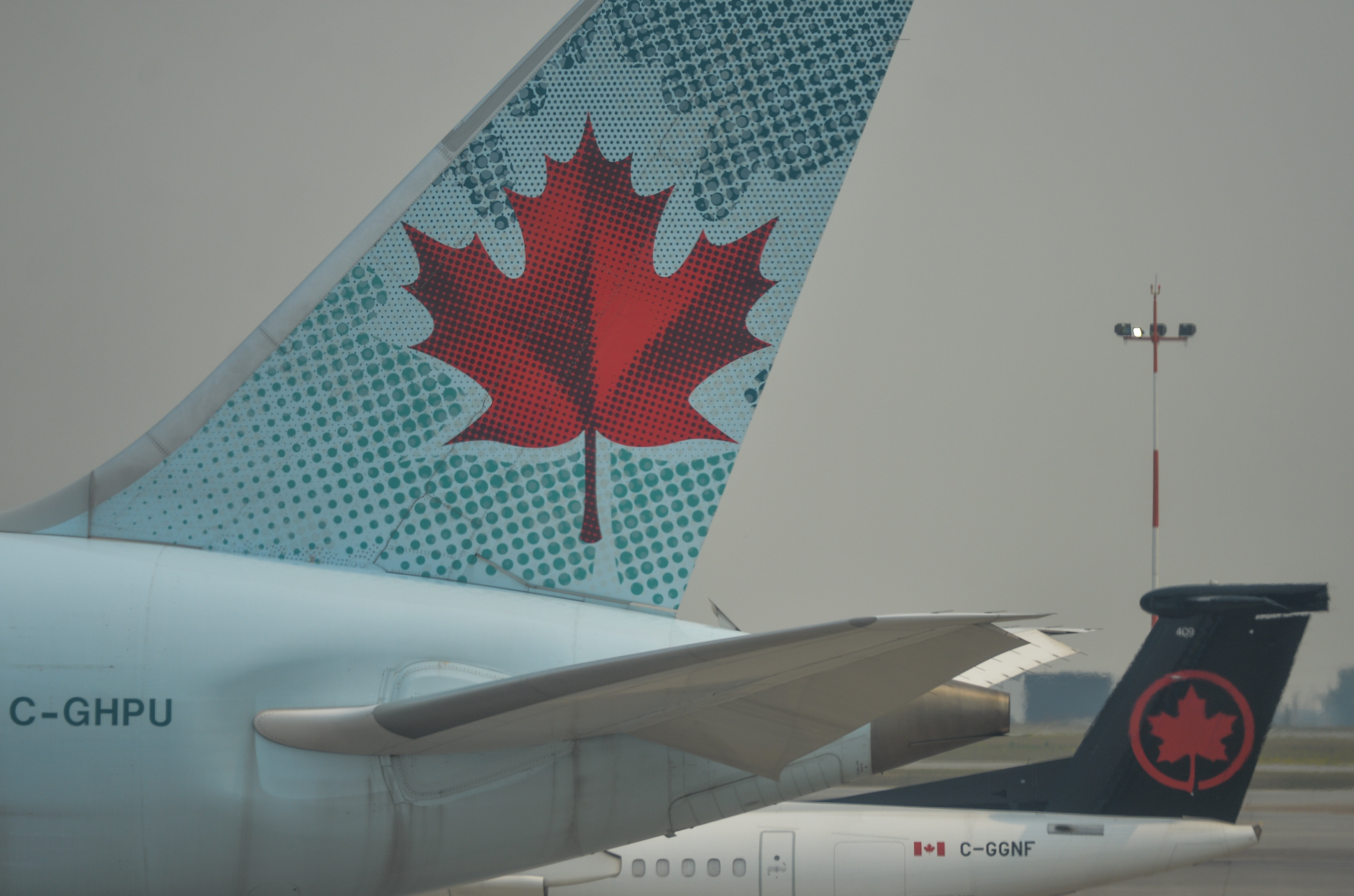 Canada Will Require Air Travelers To Be Vaccinated HuffPost Latest News   6116b4cf3b00006fa7ee79e2 