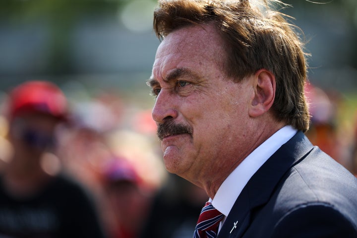 Mike Lindell described very weird encounter at a Sioux Falls hotel during his odd Cyber Symposium.