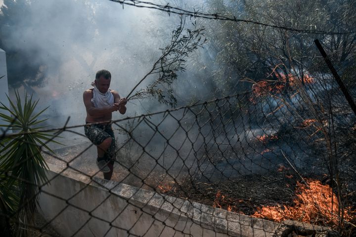 Πυρκαγιά στη περιοχή Μαρκάτι Κερατέας. .Δευτέρα 16 Αυγούστου 2021 (EUROKINISSI / ΜΙΧΑΛΗΣ ΚΑΡΑΓΙΑΝΝΗΣ)