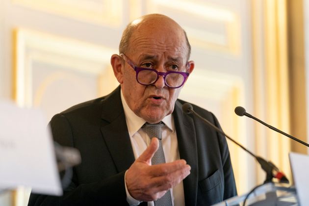 Jean-Yves Le Drian lors d'une conférence de presse avec le secrétaire d'État américain, Antony Blinken, le 25 juin 2021 