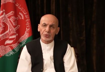 Ashraf Ghani soutient les négociations entre les talibans et son prédécesseur Hamid Karzai