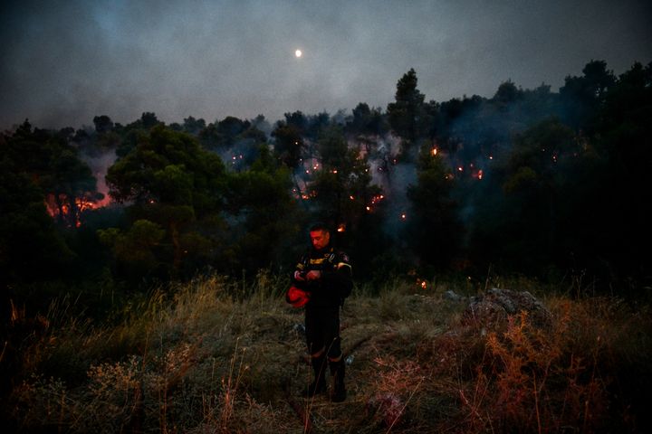 Πυρκαγιά στα Βίλια. Τετάρτη 18 Αυγούστου 2021 (ΤΑΤΙΑΝΑ ΜΠΟΛΑΡΗ/ EUROKINISSI)