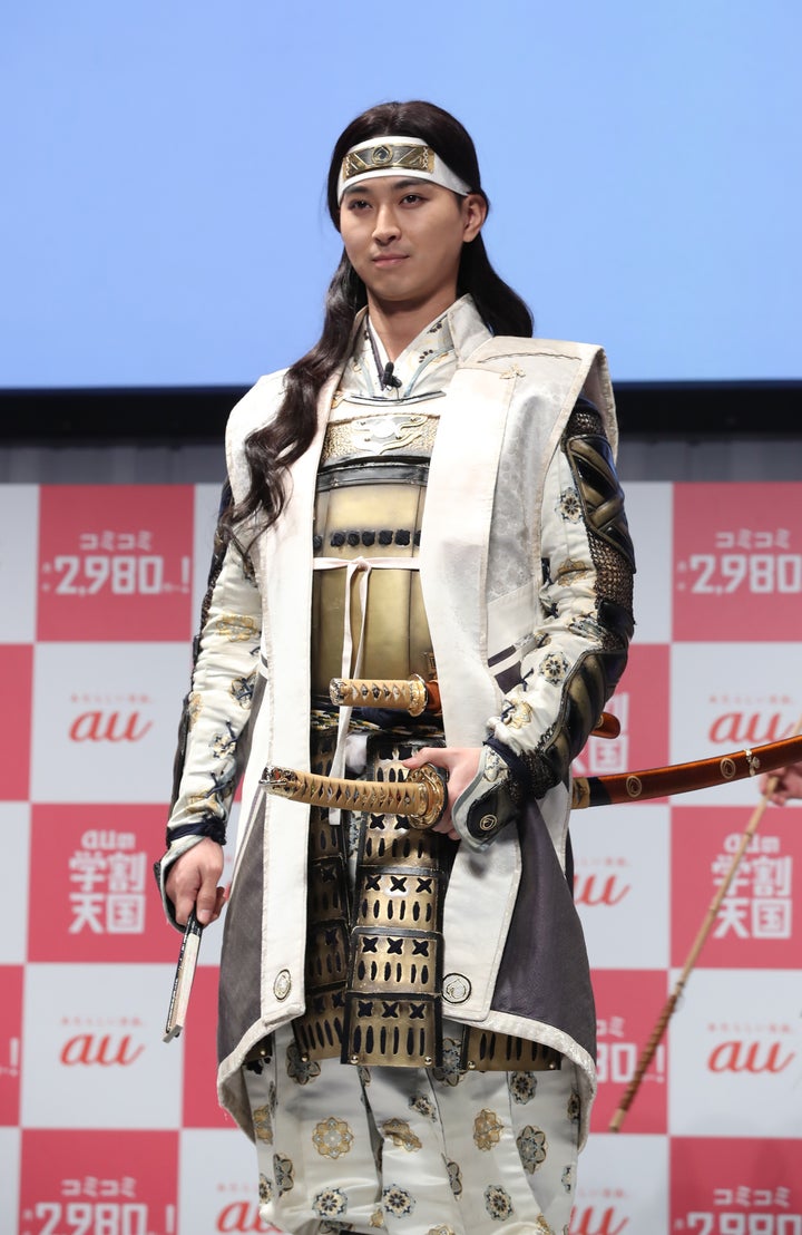 桃太郎とかぐや姫の子ども 桃姫 が初登場 Au 三太郎シリーズ最新作 24日から放映 ハフポスト アートとカルチャー 桃太郎とかぐや姫の子ども 桃姫 が初登場 Au 三太郎シリーズ最新作 24日から放映 ハフポスト アートとカルチャー