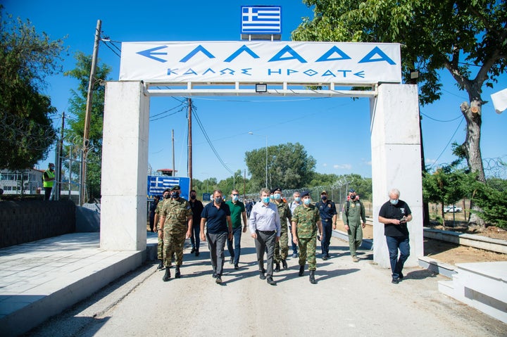 Ο ΥΠΟΥΡΓΟΣ ΠΡΟΣΤΑΣΙΑΣ ΤΟΥ ΠΟΛΙΤΗ ΜΙΧΛΗΣ ΧΡΙΥΣΟΧΟΙΔΗΣ ΚΑΙ Ο ΥΠΟΥΡΓΟΣ ΑΜΥΝΑΣ ΝΙΚΟΣ ΠΑΝΑΓΙΩΤΟΠΟΥΛΟΣ ΕΠΙΣΚΕΦΘΗΚΑΝ ΤΟΝ ΕΒΡΟ (EUROKINISSI.ΓΡΑΦΕΙΟ ΤΥΠΟΥ ΥΠ.ΕΘΝΙΚΗΣ ΑΜΥΝΑΣ)