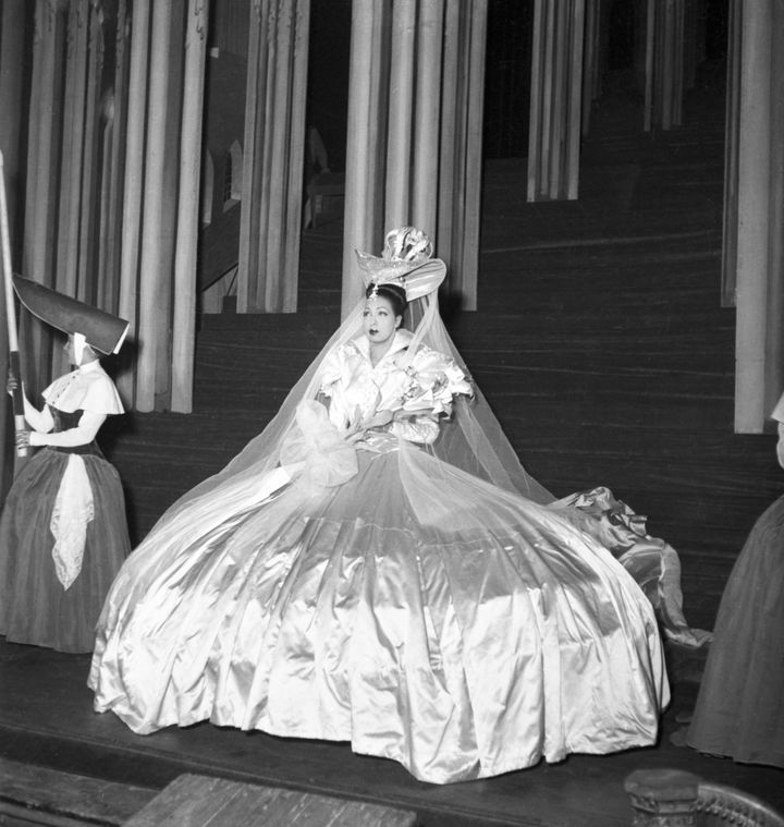 Στιγμιότυπο από πρόβα της Μπέικερ στα Folies Bergères. Φεβρουάριος 1949, Παρίσι (Photo by Keystone-France/Gamma-Rapho via Getty Images)