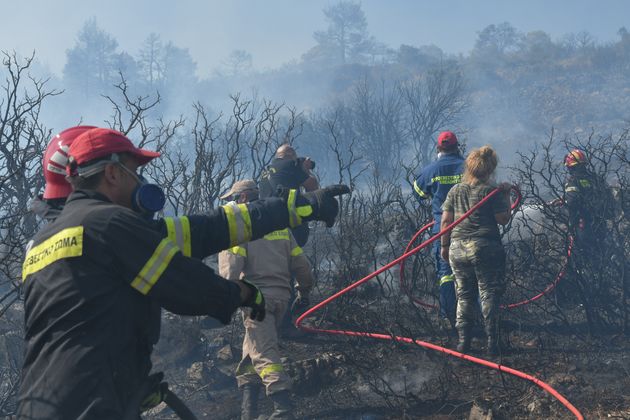 Πυρκαγιά στα Βίλια. Δευτέρα 23 Αυγούστου 2021. (EUROKINISSI / ΤΑΤΙΑΝΑ ΜΠΟΛΑΡΗ)