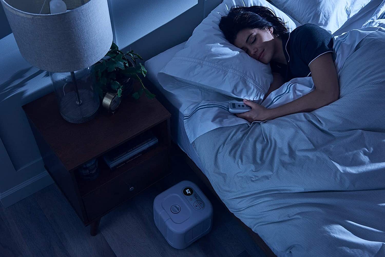 8 Essential Items Sleep Experts Can't Live Without | HuffPost Life