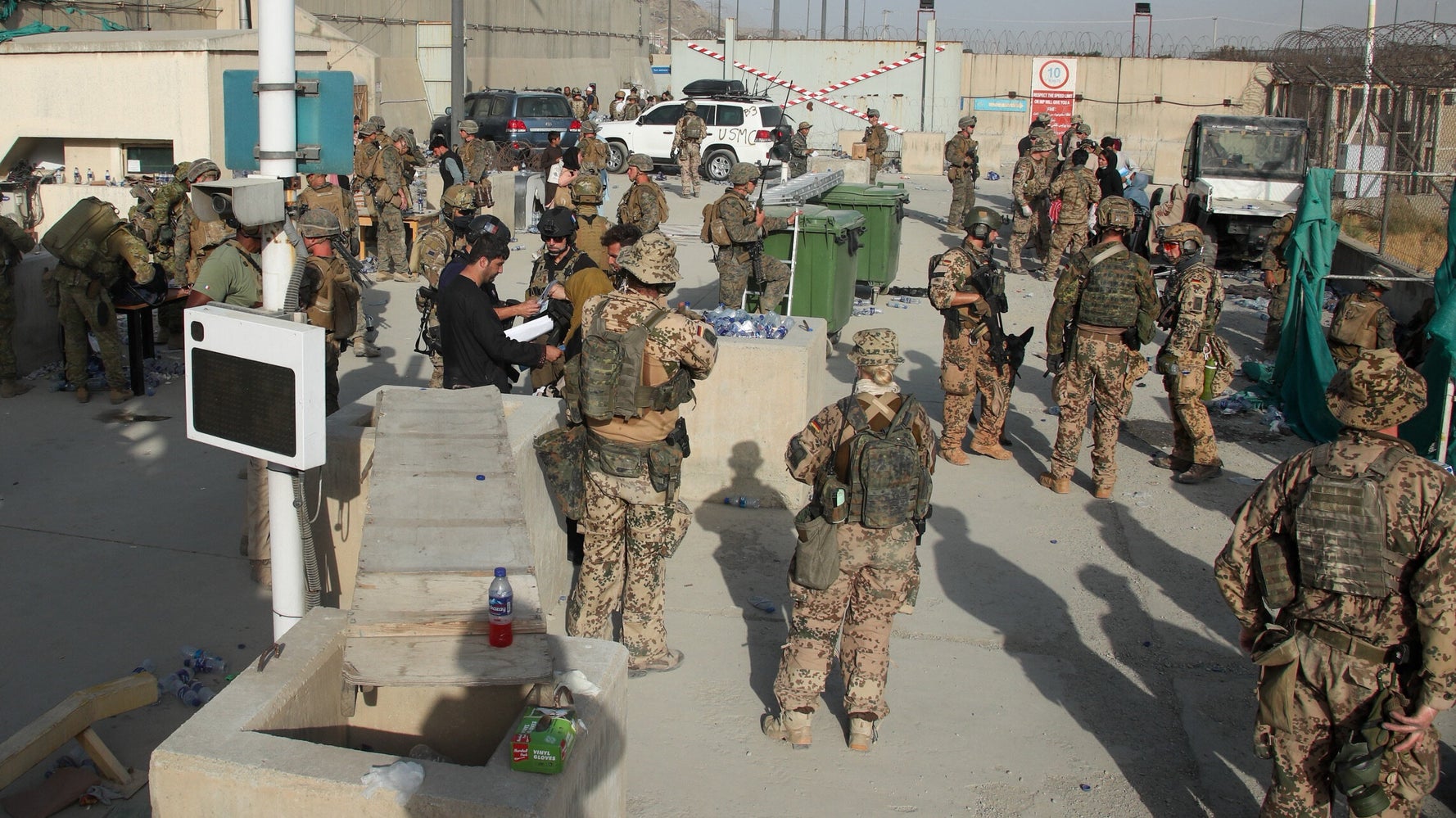 U.s. Troops Surge Evacuations Out Of Kabul But Threats Persist 61242E902800002Be971E4Dc