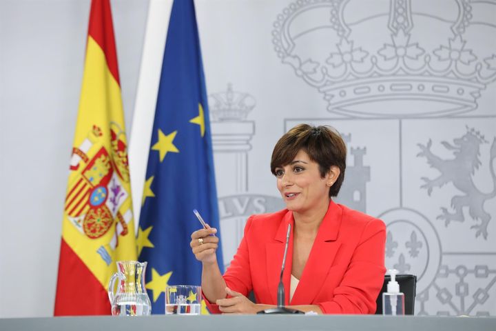 La ministra Portavoz, Isabel Rodríguez, interviene en una rueda de prensa posterior al Consejo de Ministros, a 24 de agosto de 2021