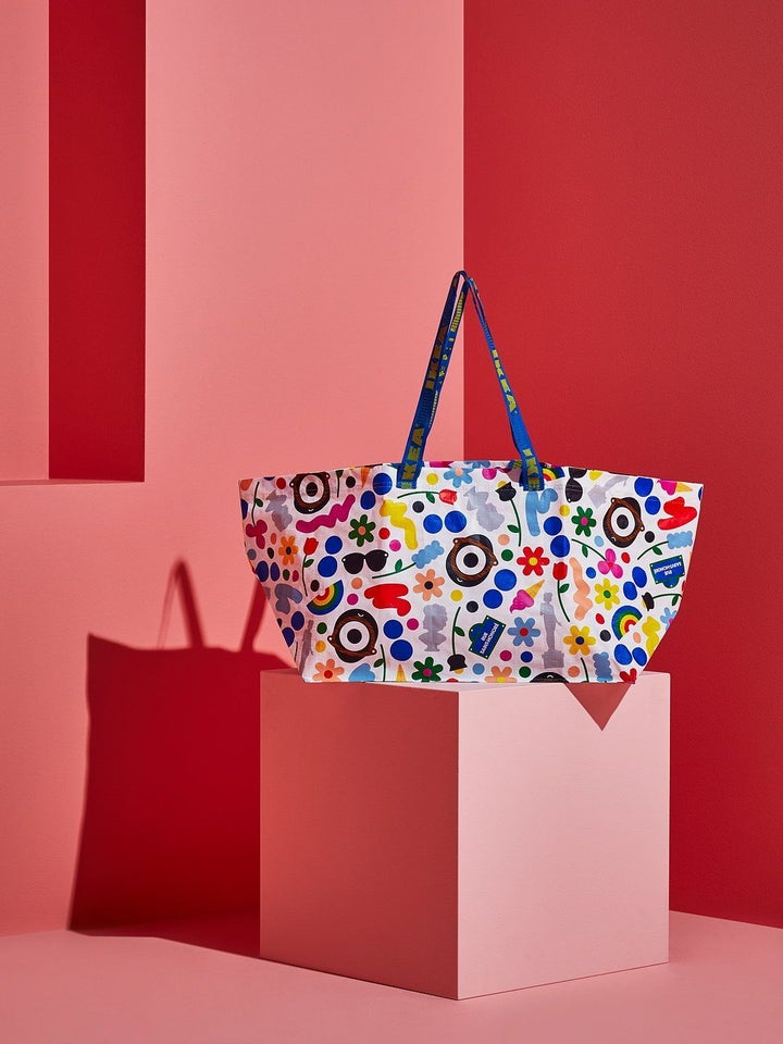 La bolsa en colaboración con Darcel Disappoints y Colette