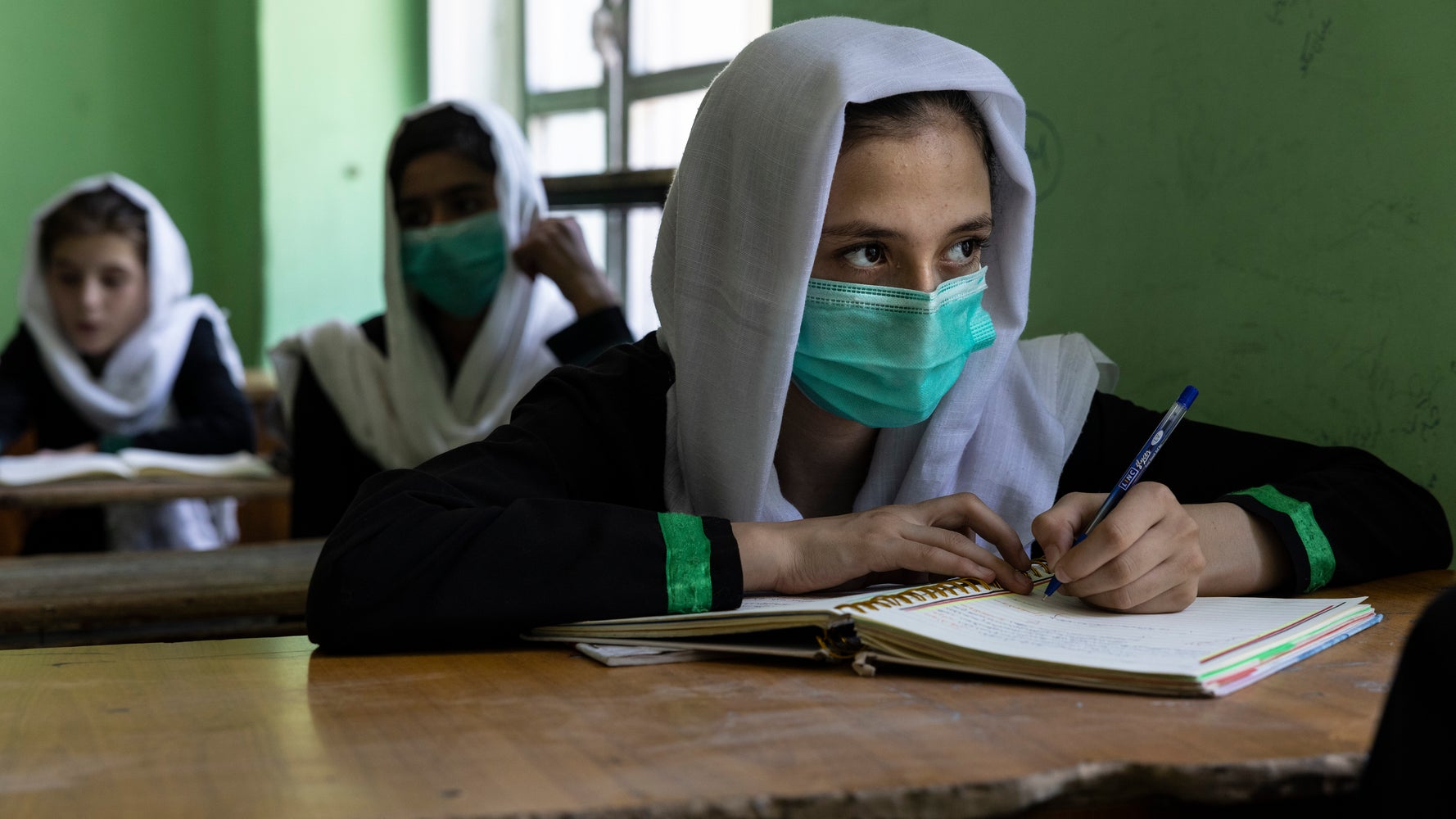 La crise afghane frappe de plein fouet à la porte de ce que représente l'école de la République - Vimarsana News