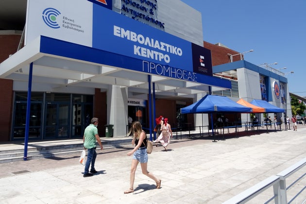 Εμβολιαστικό κέντρο Προμηθέας στο Μαρούσι, Τρίτη 13 Ιουλίου 2021. (EUROKINISSI/ΔΗΜΗΤΡΟΠΟΥΛΟΣ ΣΩΤΗΡΗΣ)