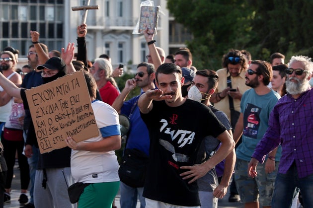 Συγκέντρωση αντιεμβολιαστών στην πλατεία Συντάγματος, Τετάρτη 28 Ιουλιου 2021. (EUROKINISSI/ΒΑΣΙΛΗΣ ΡΕΜΠΑΠΗΣ