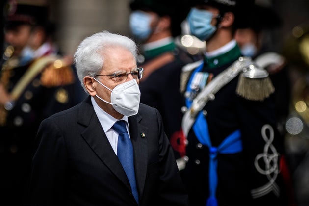Mattarella | Sconcerta difesa di diritti degli afghani che rimangono là - Vimarsana News