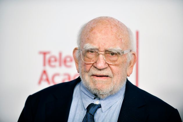 Ed Asner pris en photo le 28 janvier 2020 en Californie.