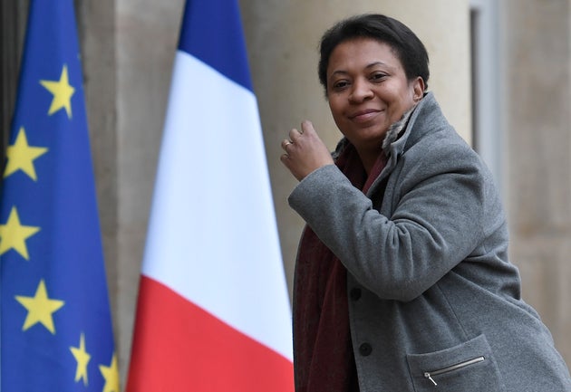 L'ex Secrétaire d'Etat à la Ville Hélène Geoffroy arrive pour un conseil des ministres, le 8 mars 2017, au palais présidentiel de l'Élysée à Paris. (Photo by STEPHANE DE SAKUTIN/AFP via Getty Images)