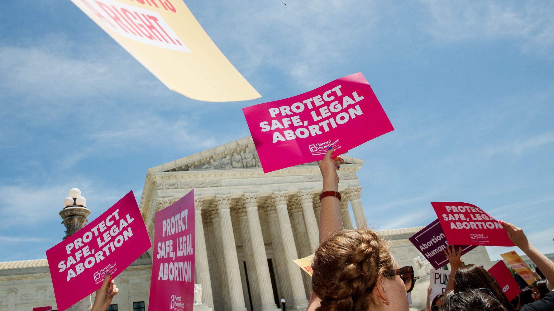 Groups Ask SCOTUS To Block Imminent Texas Abortion Ban From Going Into Effect