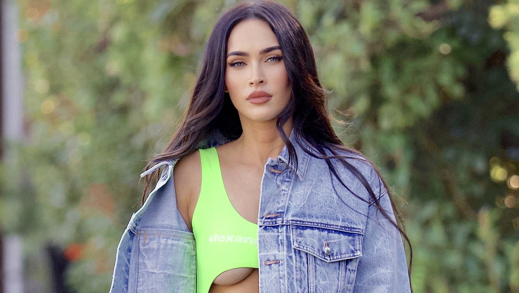 Machine Gun Kelly Had Hilarious Eagle-Eyed Response To Megan Fox's Running Errands Pics