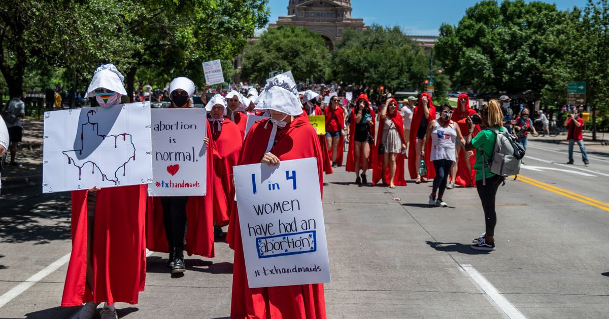 NFL cheerleaders not using 'Handmaid's Tale' uniforms after Texas abortion  restrictions