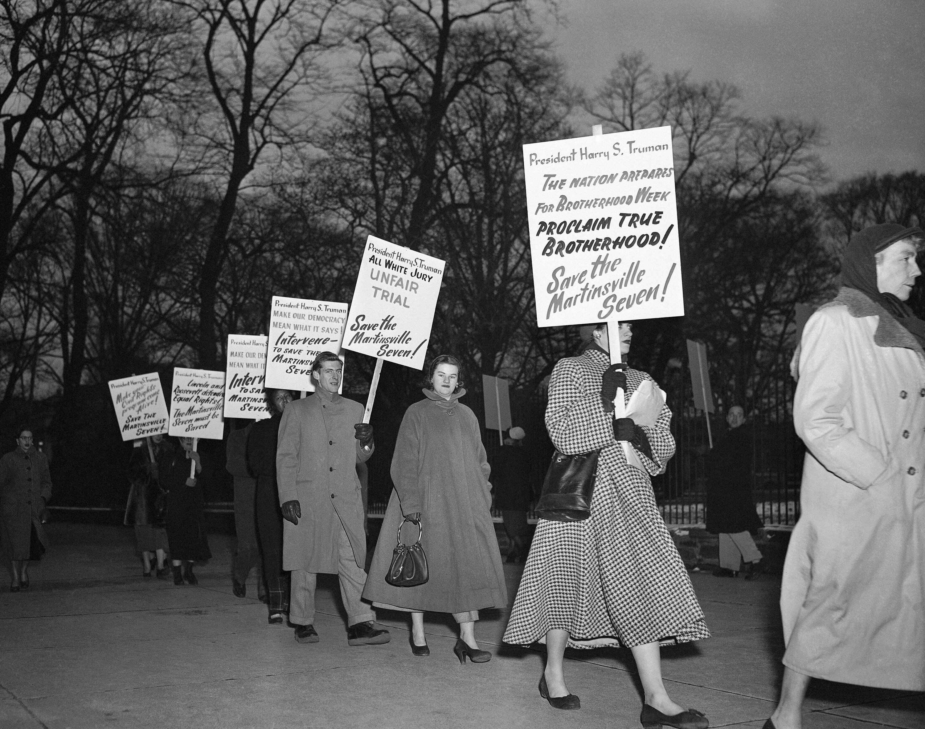 7 Afro-Américains graciés 70 ans après leur exécution pour le viol d'une femme blanche