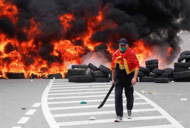 Οργή και βίαια επεισόδια στο Μαυροβούνιο για την ενθρόνιση του νέου
