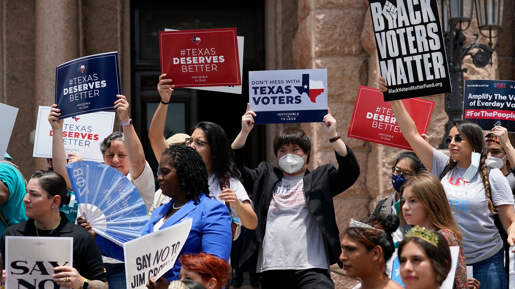 Civil Rights Groups Sue Texas Over Law Restricting Voting Rights