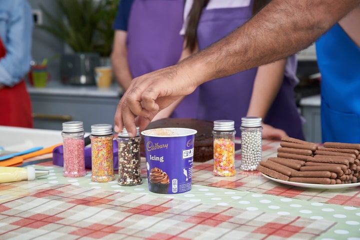 Cake Decorating with Cadbury Dairy Milk Fingers