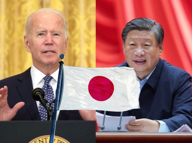 バイデン大統領と習近平国家主席に挟まれる日本国旗(イメージ)