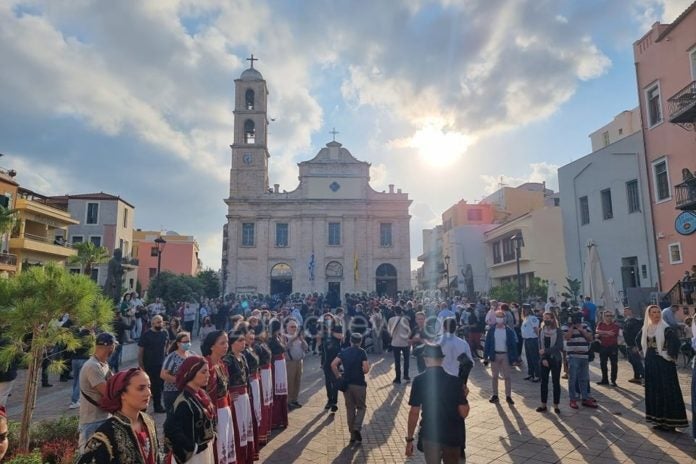 Στη Μητρόπολη Χανίων το λαϊκό προσκύνημα μέχρις τις 12:00