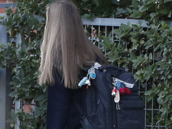 Detalle de la mochila de la infanta.