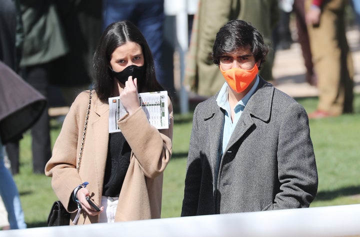 Victoria Federica y Jorge Barcenas en una carrera en el hipódromo de la Zarzuela el 21 agosto de 2021.