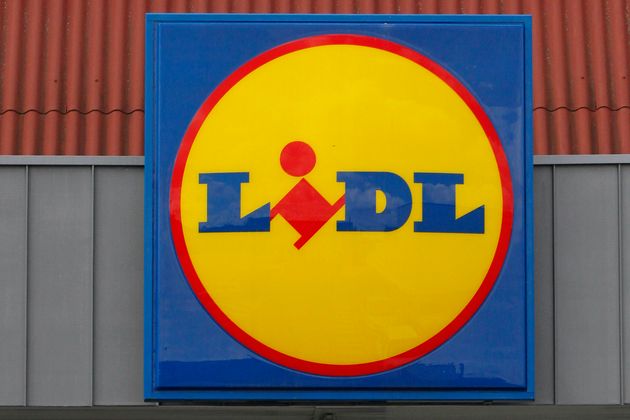 Lidl mis en examen après le suicide d'un employé (Photo d'illustration par REUTERS/Stephane Mahe (FRANCE - Tags: FOOD HEALTH)