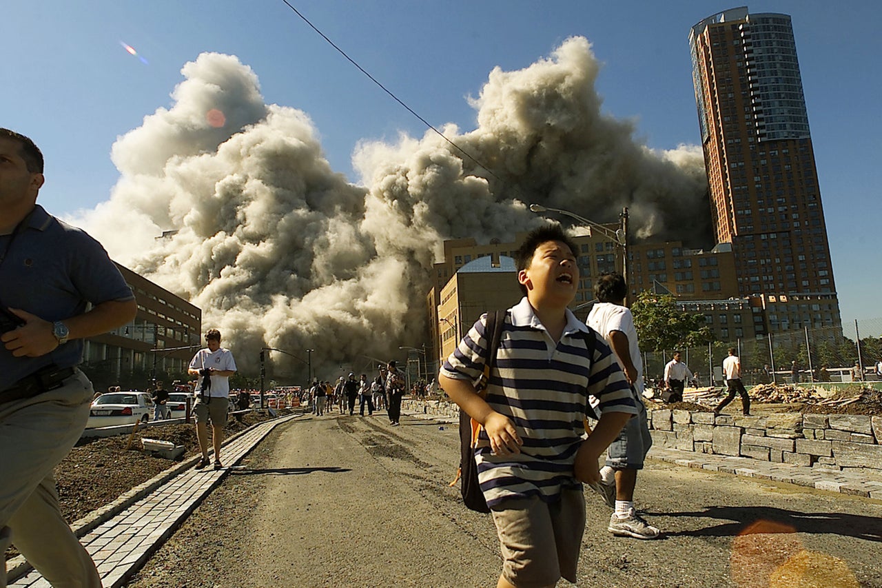 Photos Show The Chaos, Heartbreak Of 9/11 Attacks | HuffPost Latest News