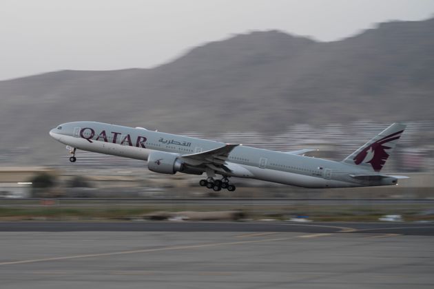 Un avion Qatar Airways transportant des étrangers en fuite quitte l'aéroport de Kaboul, le 9 septembre 2021. Un deuxième a fait un trajet similaire ce vendredi.