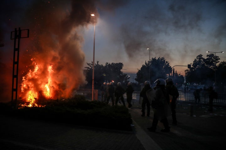 Επεισόδια στην διαμαρτυρία κατά του υποχρεωτικού εμβολιασμού στο περιθώριο της 85ης Διεθνούς Έκθεσης Θεσσαλονίκης, Σάββατο 11 Σεπτεμβρίου 2021. (EUROKINISSI/ΣΩΤΗΡΗΣ ΔΗΜΗΤΡΟΠΟΥΛΟΣ)