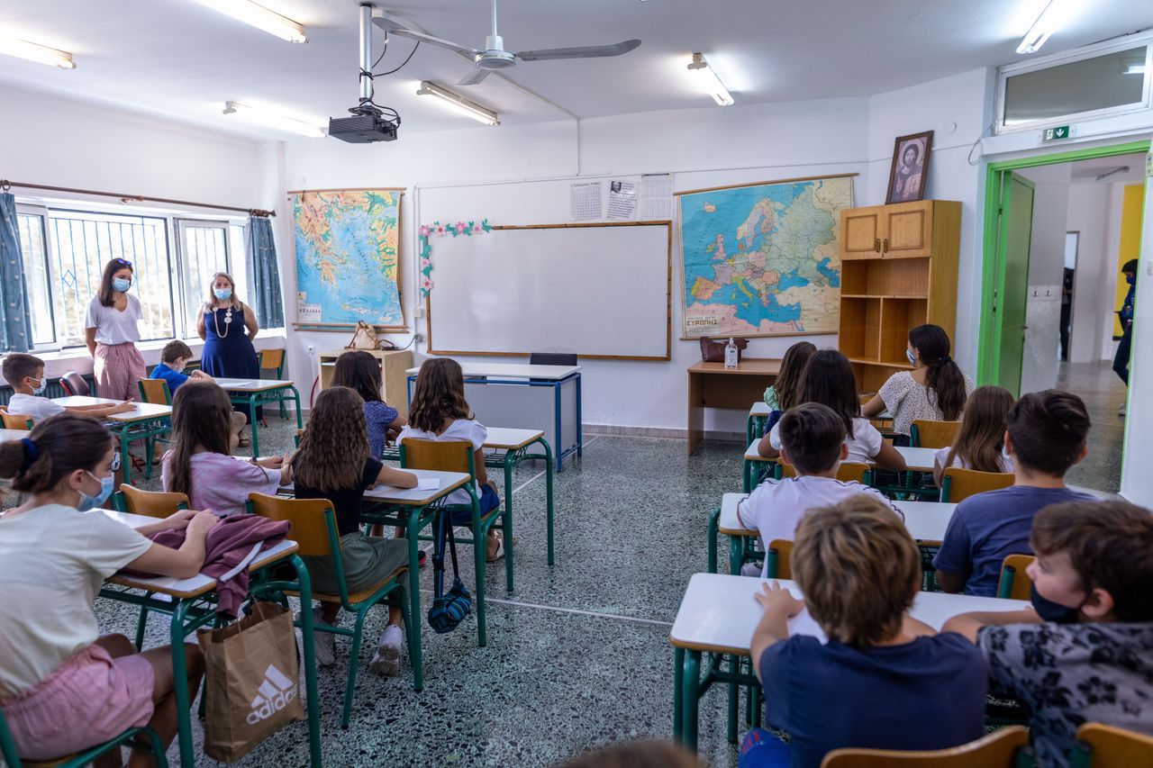 Αγιασμός στο 87ο Δημοτικό Σχολείο Θεσσαλονίκης παρουσία της υπουργού Παιδείας Νίκης Κεραμέως, Δευτέρα 13 Σεπτεμβρίου 2021