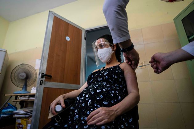 Κούβα, η μόνη χώρα παγκοσμίως που εμβολιάζει παιδιά από 2