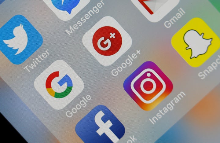 Logos de distintas aplicaciones en un smartphone.
