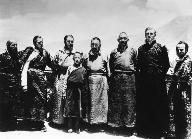 Ο Έρνστ Σάφερ (τρίτος από αριστερά) στο Θιβέτ το 1939