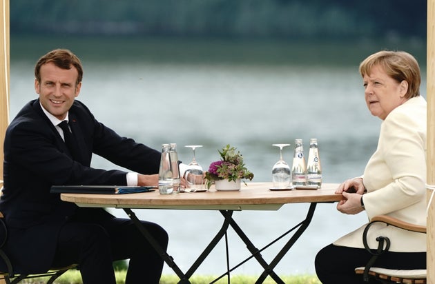 Angela Merkel et Emmanuel Macron le 29 juin 2020 à Berlin.