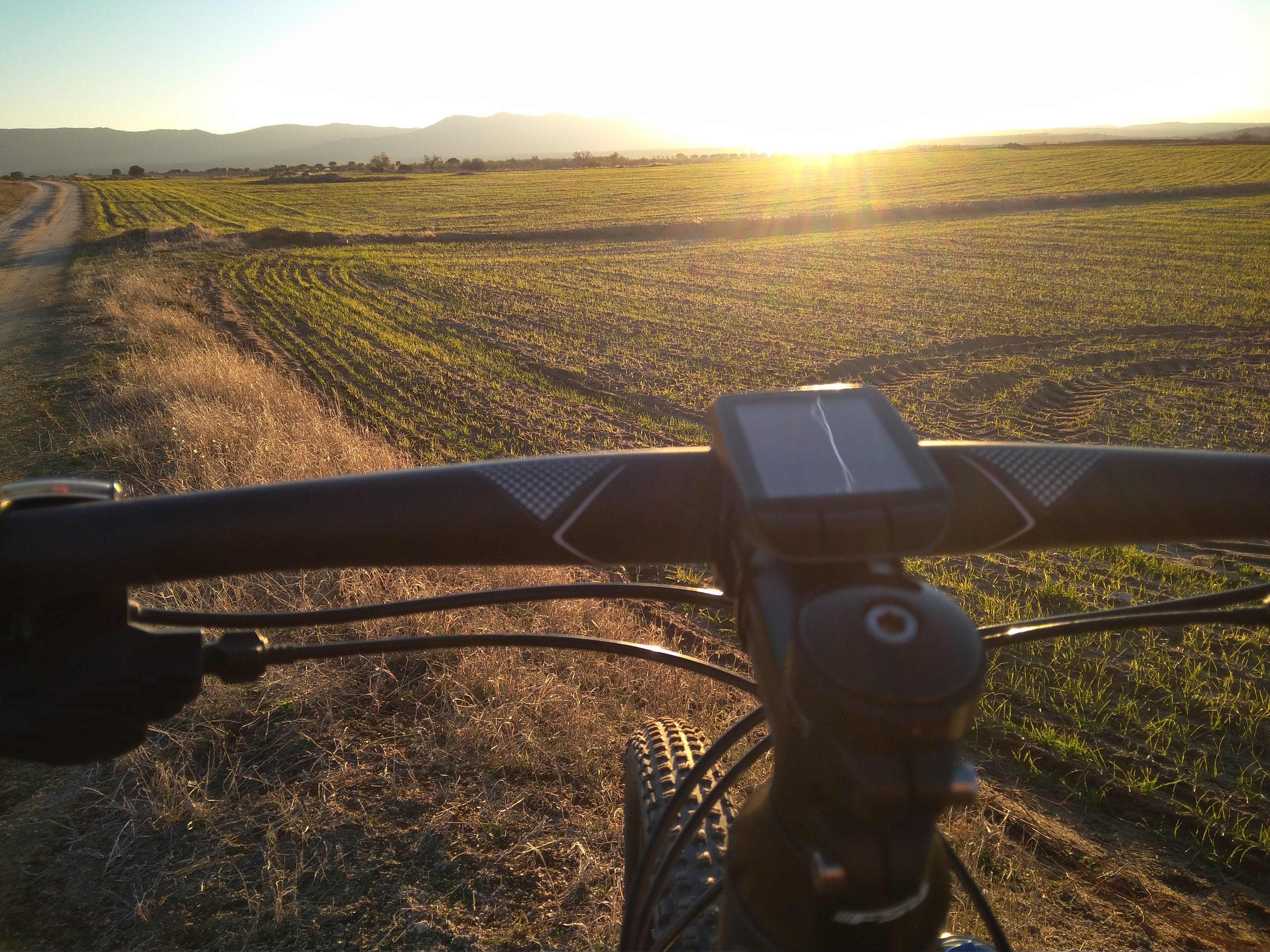 7 imprescindibles rutas en bici por España | El HuffPost Life